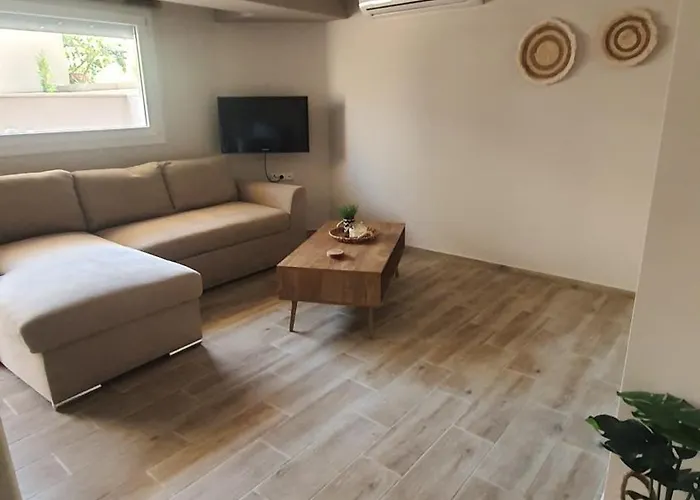 Diamond House *